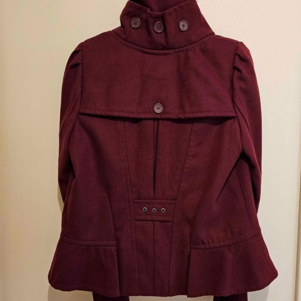 Gili Jacket - Picture 2 of 2